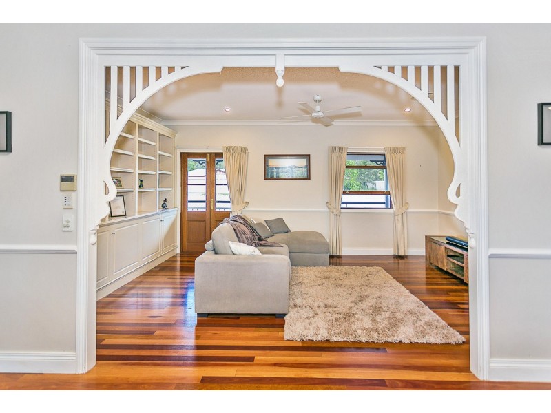 25 Mountain View Crest, Mount Nathan QLD 4211