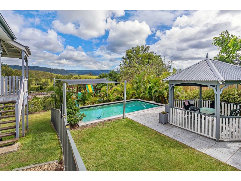 25 Mountain View Crest, Mount Nathan QLD 4211