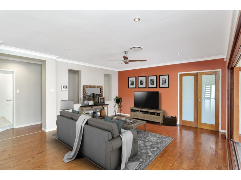 35 Willow Tree Drive, Reedy Creek QLD 4227