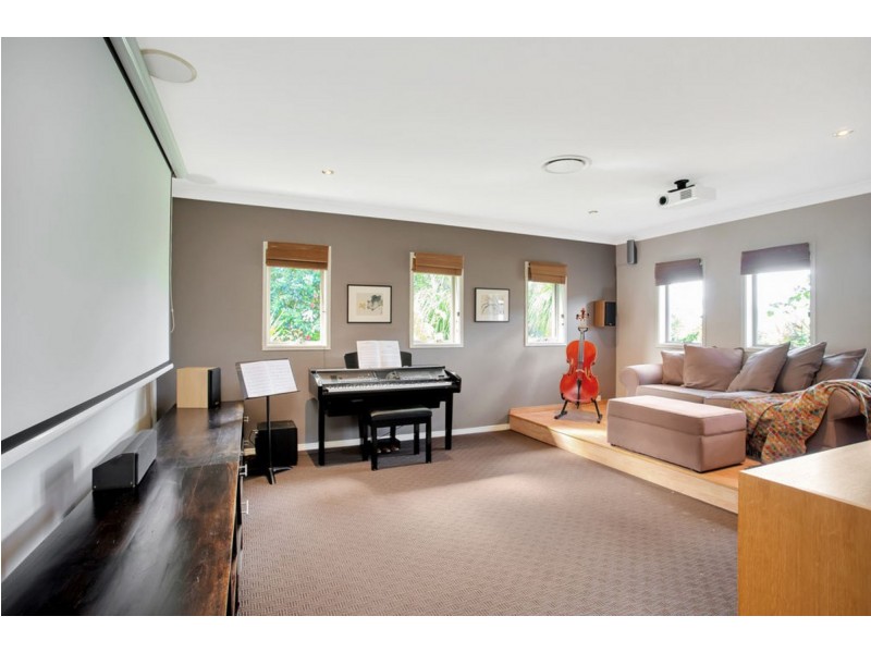 35 Willow Tree Drive, Reedy Creek QLD 4227