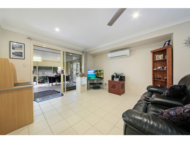 9 Ellis Drive, Mudgeeraba QLD 4213