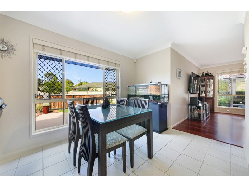 9 Ellis Drive, Mudgeeraba QLD 4213