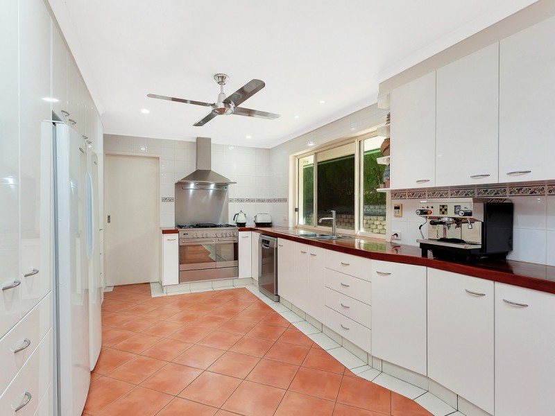 15 Baileys Road, Tallai QLD 4213