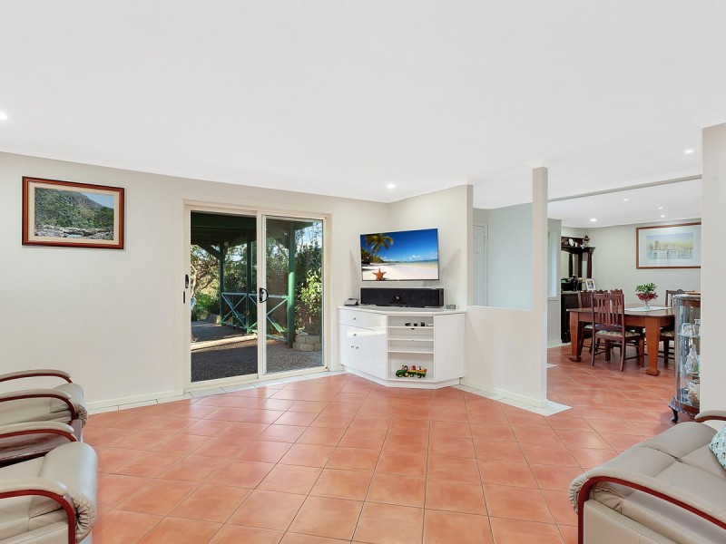 15 Baileys Road, Tallai QLD 4213