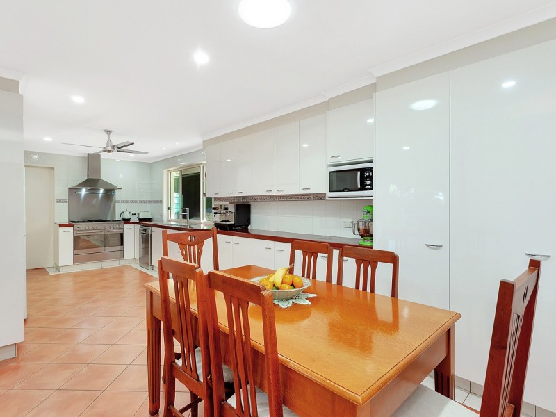 15 Baileys Road, Tallai QLD 4213