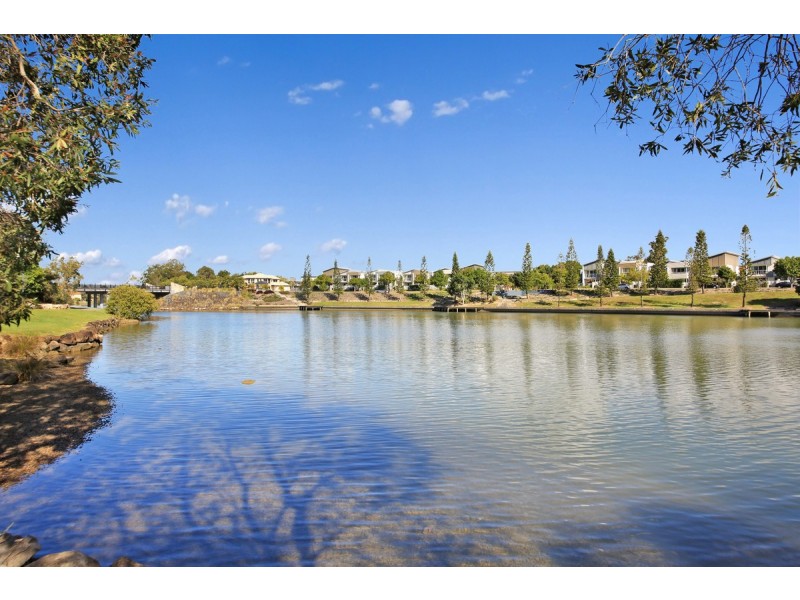 10 Acklin Court, Varsity Lakes QLD 4227