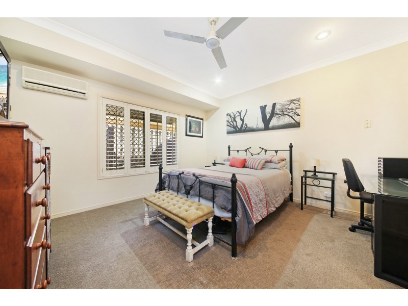 10 Acklin Court, Varsity Lakes QLD 4227