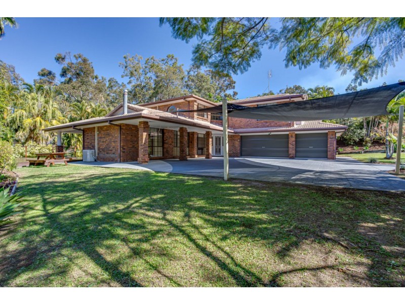 2 Fergus Court, Worongary QLD 4213