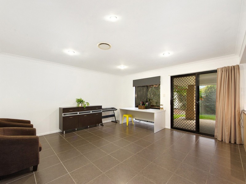 21 Snowwood Street, Reedy Creek QLD 4227