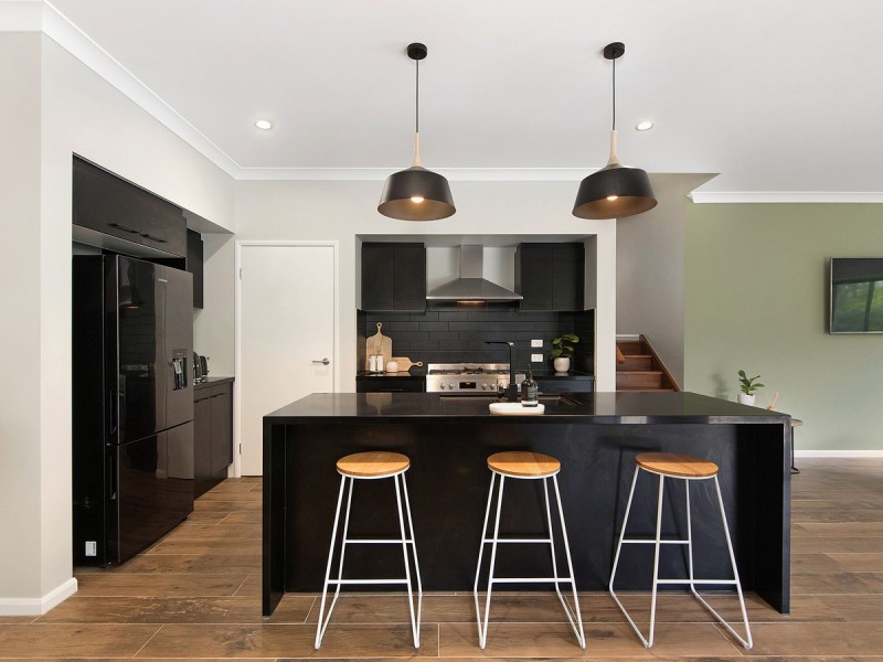 28 Kingcrest Drive, Reedy Creek QLD 4227