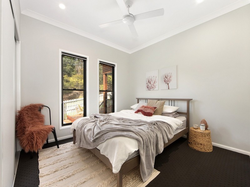 28 Kingcrest Drive, Reedy Creek QLD 4227