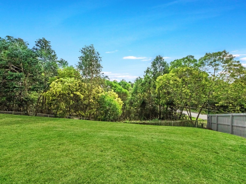 28 Kingcrest Drive, Reedy Creek QLD 4227