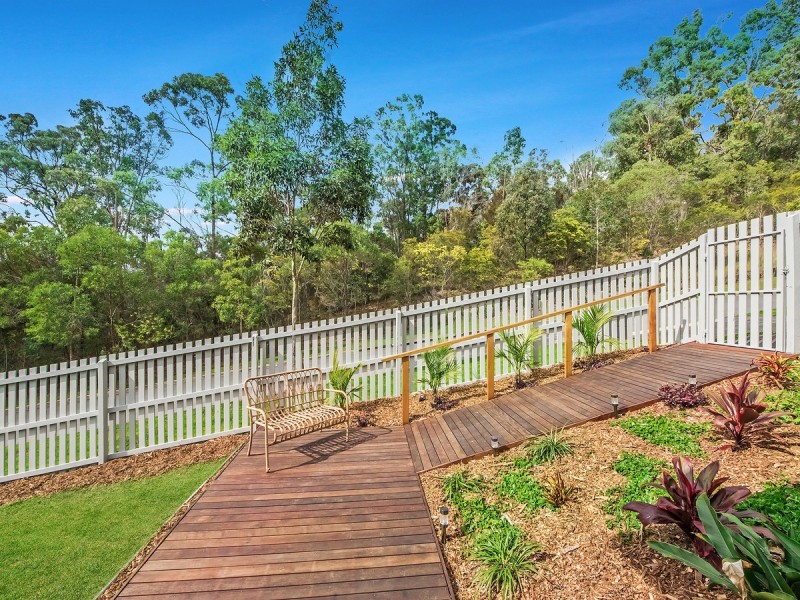 28 Kingcrest Drive, Reedy Creek QLD 4227