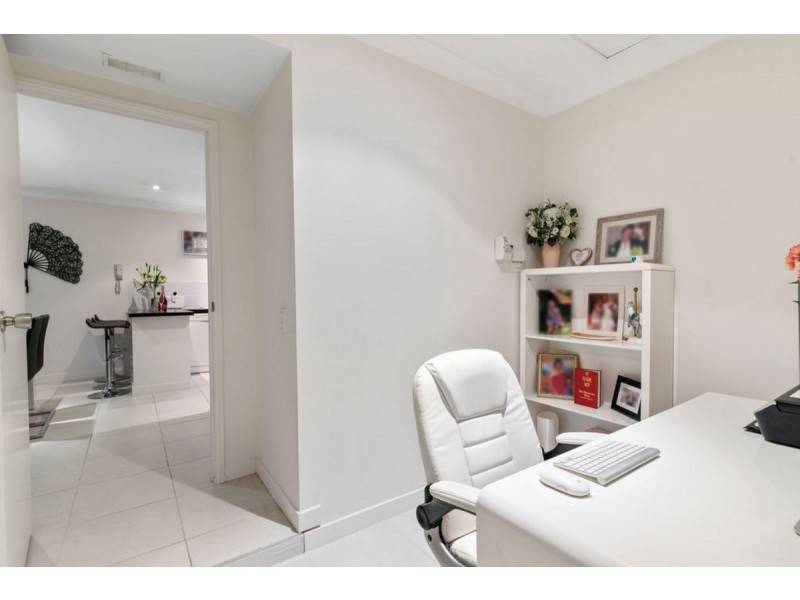 11/15-35 Killarney Avenue, Robina QLD 4226