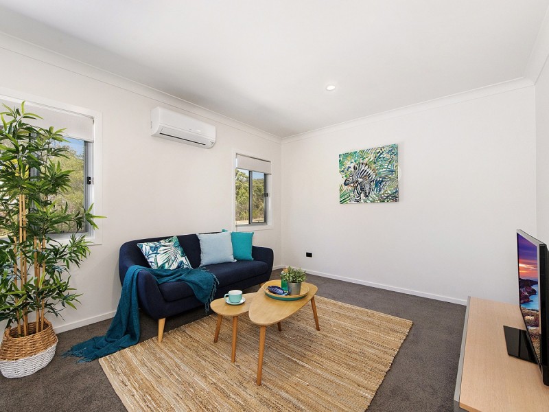 22 Kingcrest Drive, Reedy Creek QLD 4227