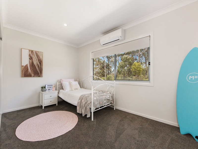 22 Kingcrest Drive, Reedy Creek QLD 4227