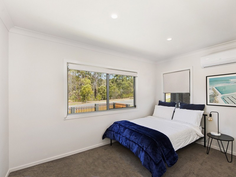 22 Kingcrest Drive, Reedy Creek QLD 4227