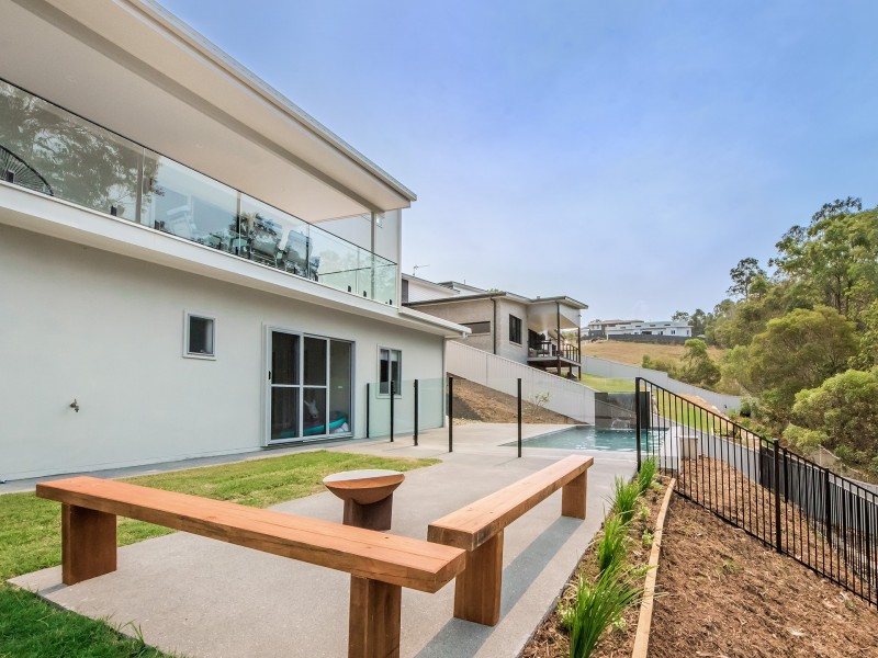 22 Kingcrest Drive, Reedy Creek QLD 4227