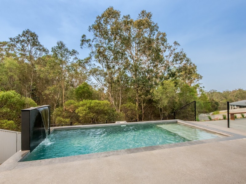 22 Kingcrest Drive, Reedy Creek QLD 4227