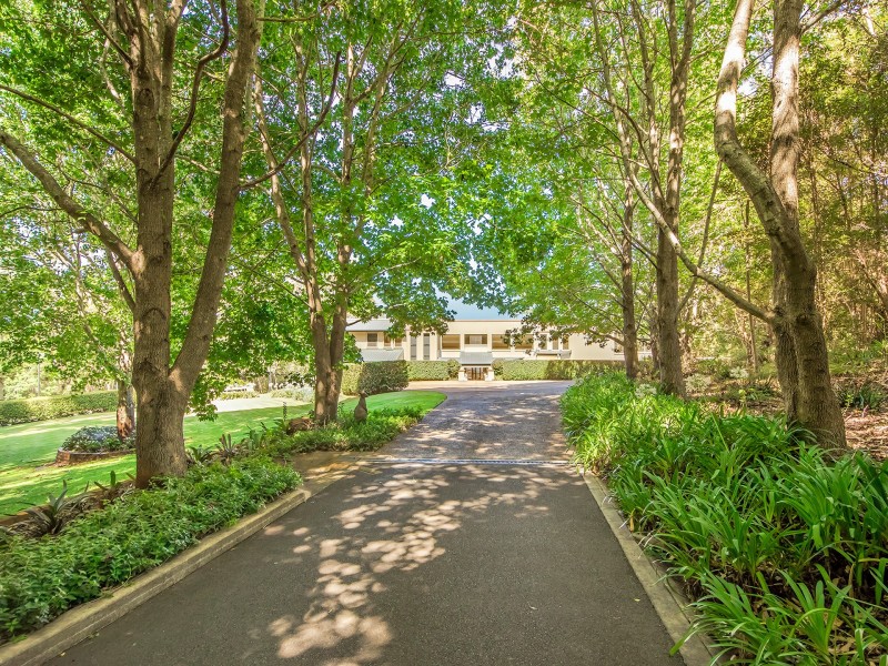 117 Wongawallan Road, Tamborine Mountain QLD 4272