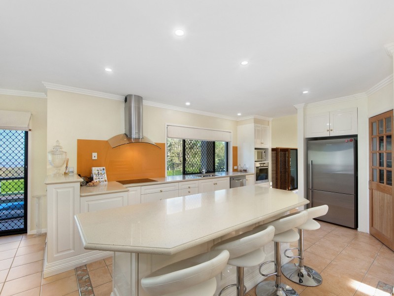 117 Wongawallan Road, Tamborine Mountain QLD 4272