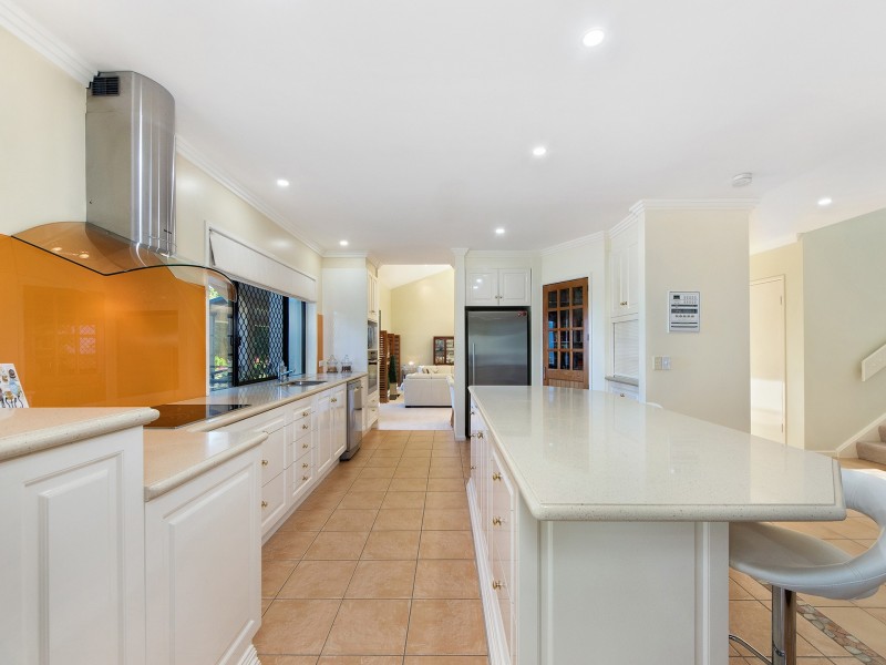 117 Wongawallan Road, Tamborine Mountain QLD 4272