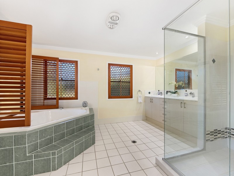 117 Wongawallan Road, Tamborine Mountain QLD 4272