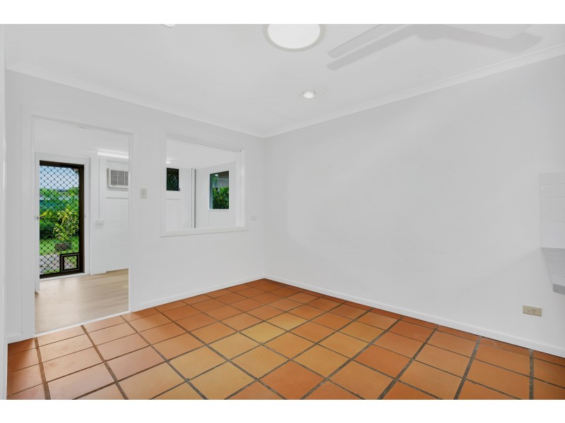 140 Bamboo Avenue, Benowa QLD 4217