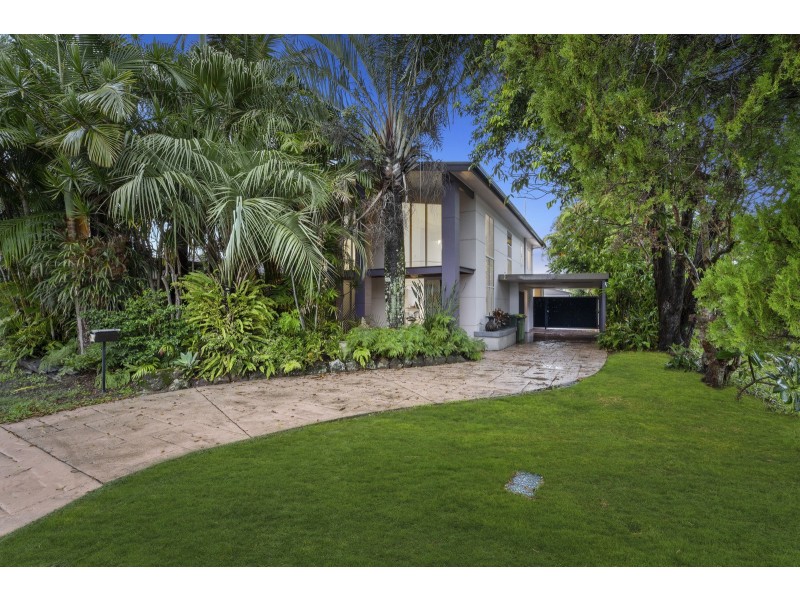 68 Manus Avenue, Palm Beach QLD 4221