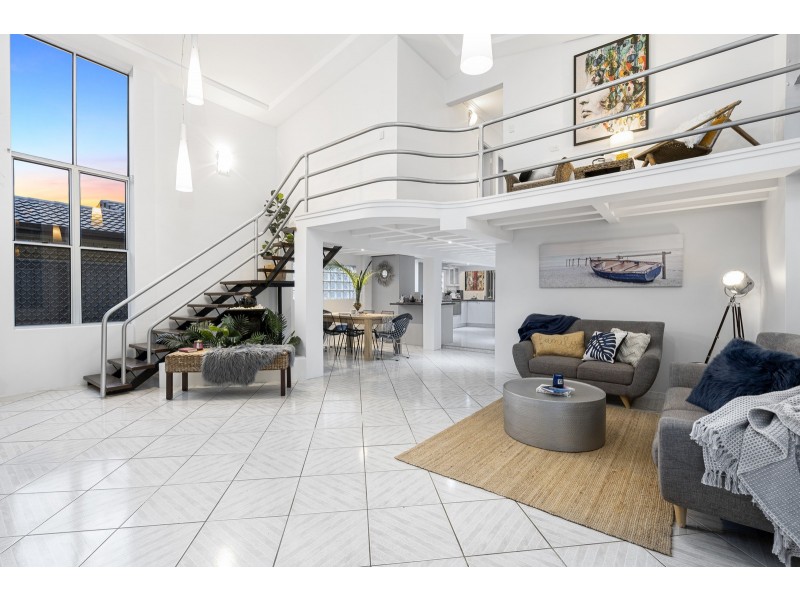 68 Manus Avenue, Palm Beach QLD 4221