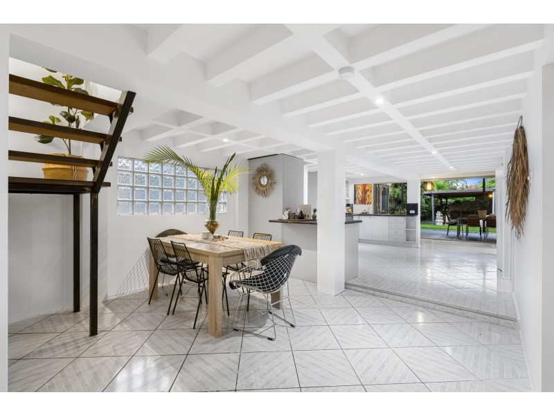 68 Manus Avenue, Palm Beach QLD 4221