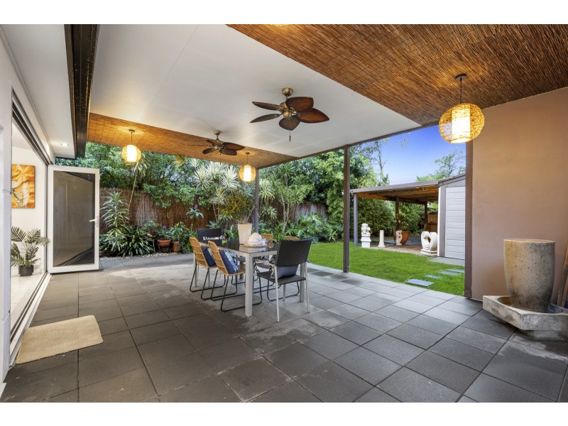 68 Manus Avenue, Palm Beach QLD 4221