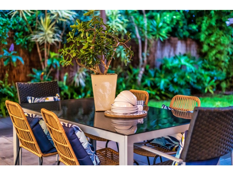 68 Manus Avenue, Palm Beach QLD 4221