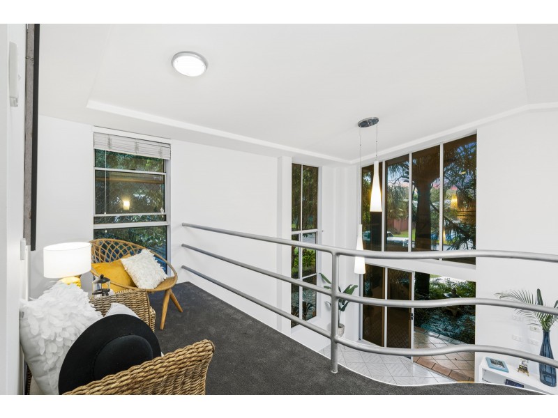 68 Manus Avenue, Palm Beach QLD 4221