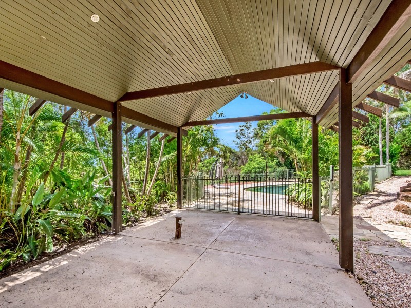 86 Aylesham Drive, Bonogin QLD 4213