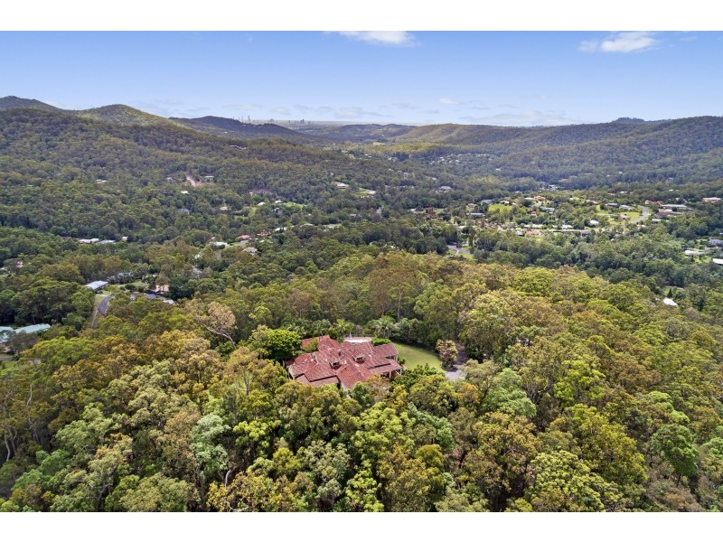 86 Aylesham Drive, Bonogin QLD 4213