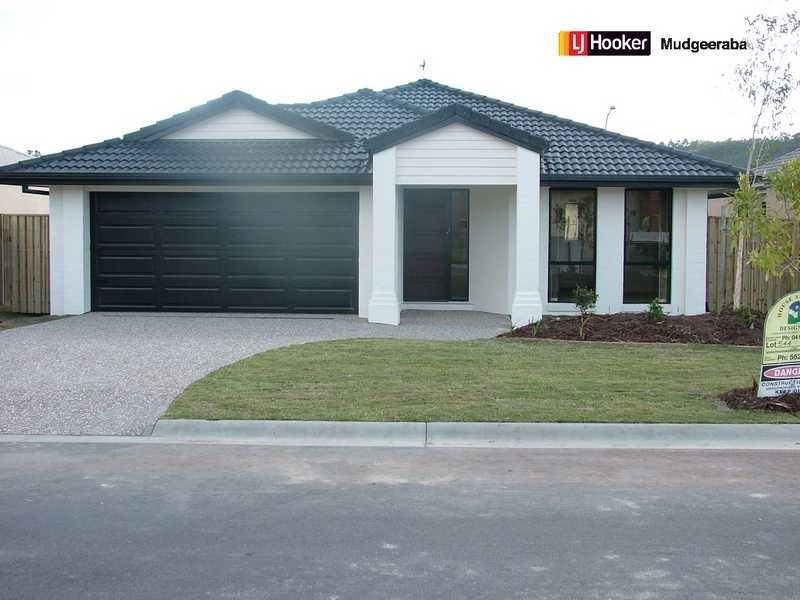 7 Burr Crt, Pacific Pines QLD 4211