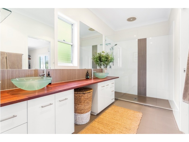 24 Ensor Street, Mudgeeraba QLD 4213