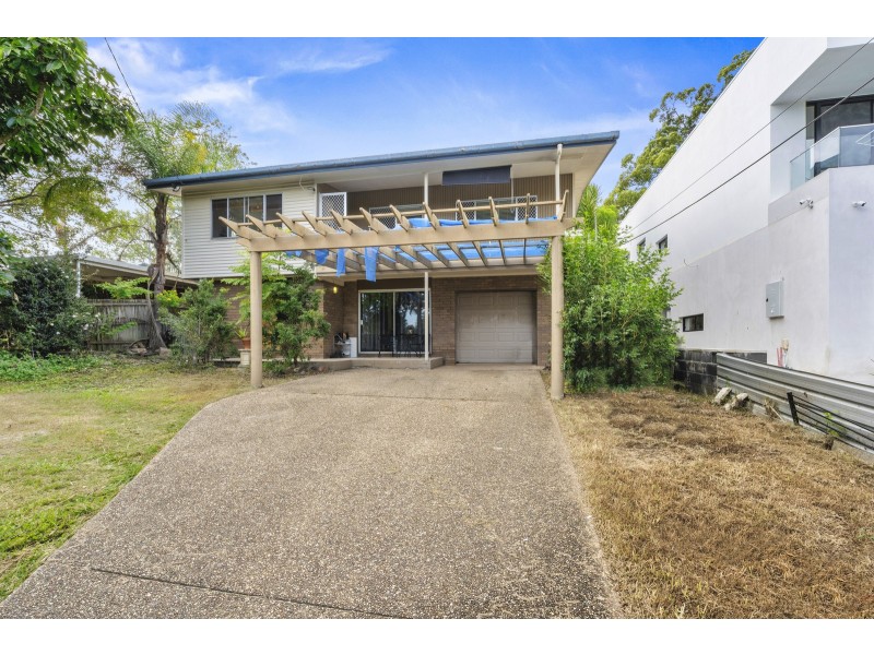 18 Berrigan Street, Southport QLD 4215