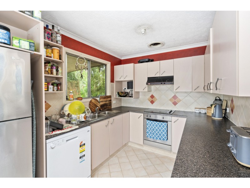 18 Berrigan Street, Southport QLD 4215