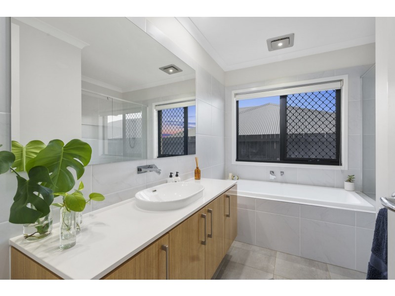 20 Preston Street, Ormeau Hills QLD 4208