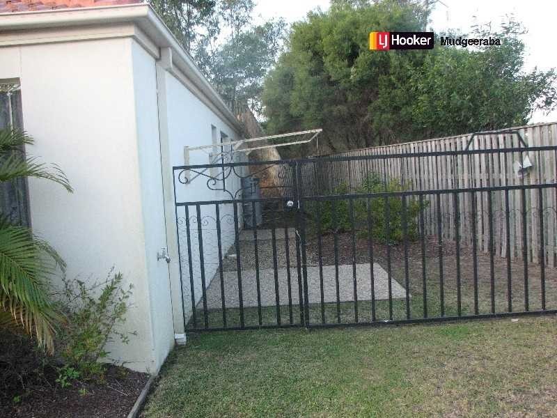 28 Lancashire Drive, Mudgeeraba QLD 4213