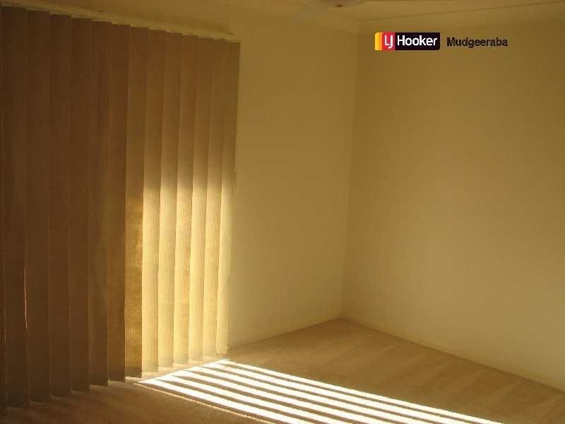 28 Lancashire Drive, Mudgeeraba QLD 4213