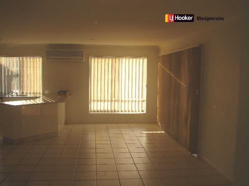 28 Lancashire Drive, Mudgeeraba QLD 4213