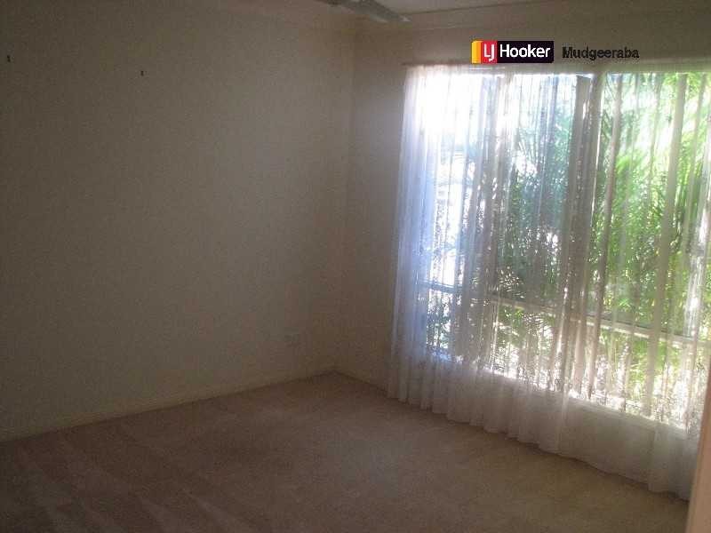 28 Lancashire Drive, Mudgeeraba QLD 4213