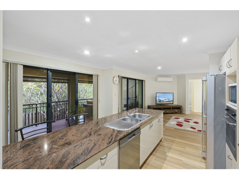 61 Riverwood Drive, Ashmore QLD 4214