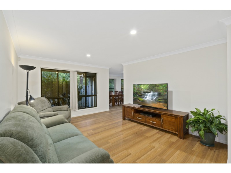 61 Riverwood Drive, Ashmore QLD 4214