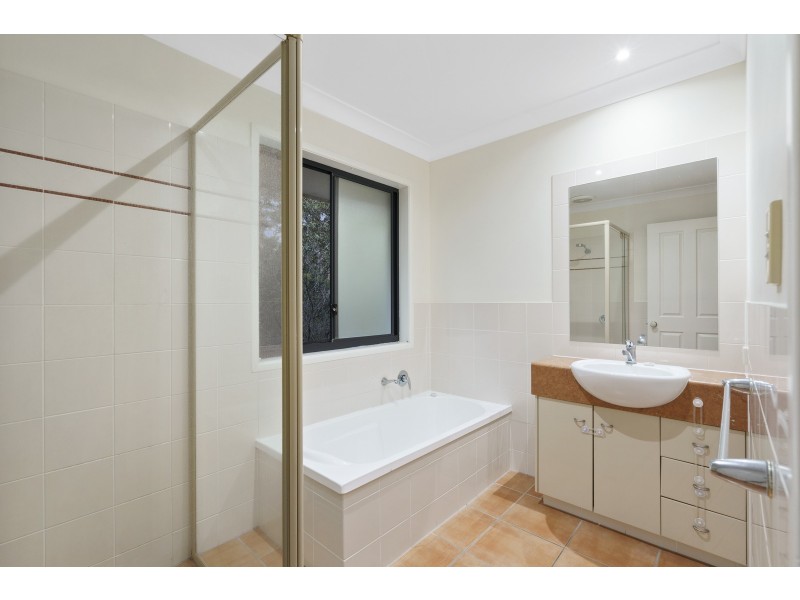 61 Riverwood Drive, Ashmore QLD 4214