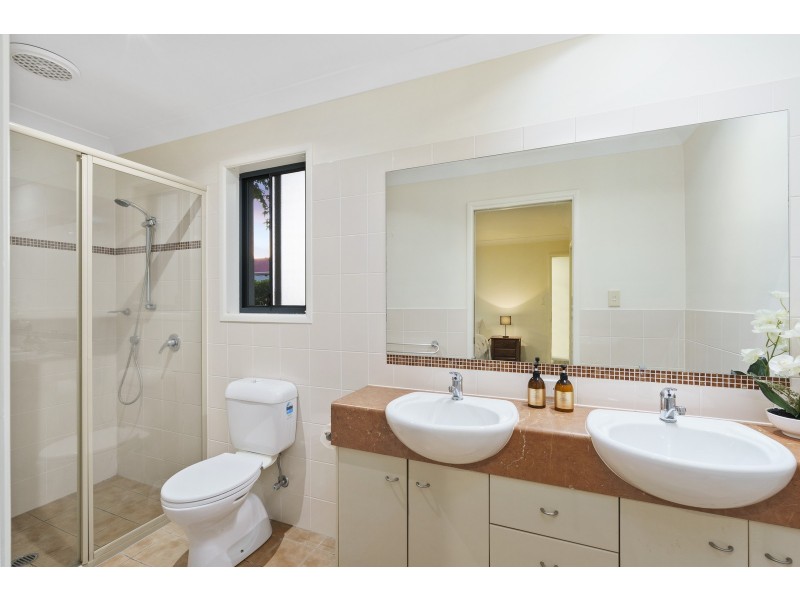 61 Riverwood Drive, Ashmore QLD 4214