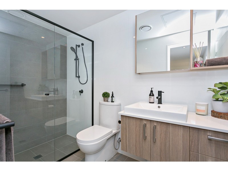 107/601 Glades Drive, Robina QLD 4226